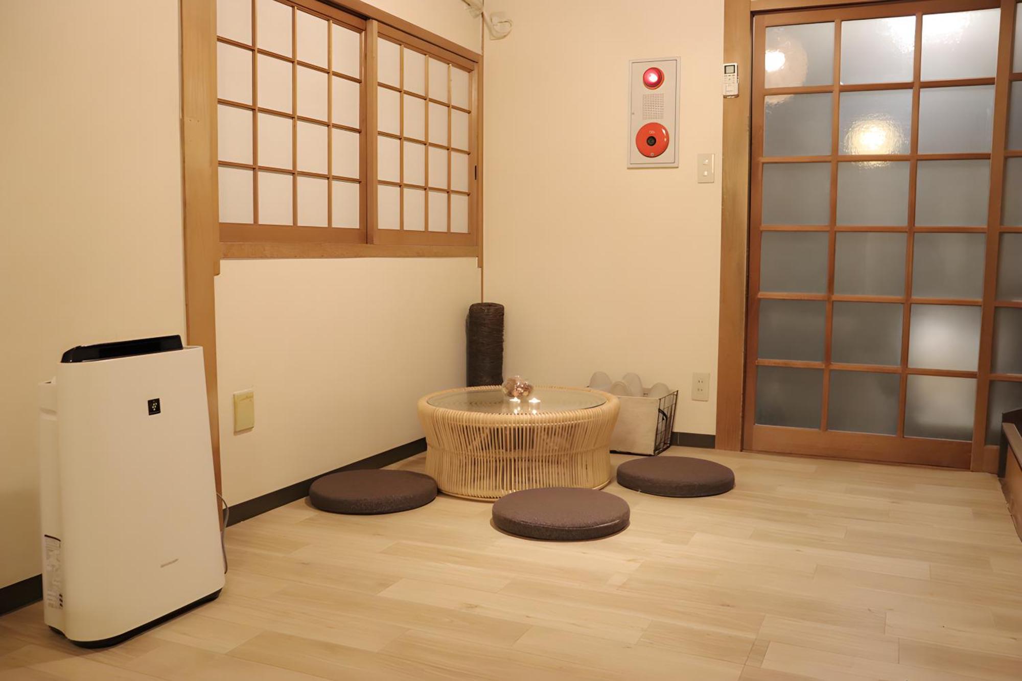 Villa Renewal 天神橋筋六丁目駅徒歩2分 屋上テラス付き一軒家 天満居酒屋街2分 梅田10分 難波15分 Ōsaka Exterior foto